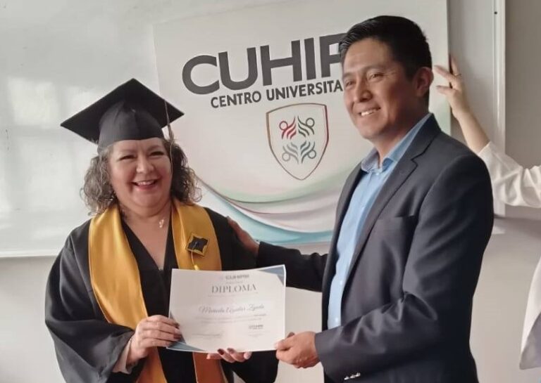 Ceremonia de graduación de estudiantes de licenciatura de Centro Universitario CUHIPSI